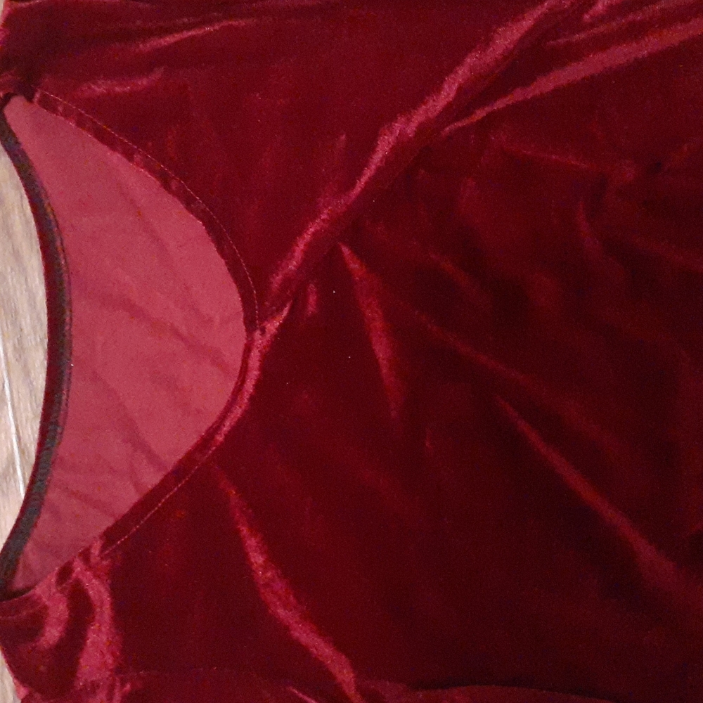 4/$20 Crushed red velvet dress - Picture 2 of 8